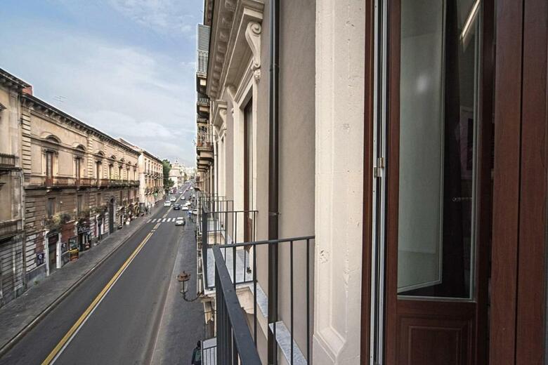 Hotel Etnea 454   Catania Luxury Rooms
