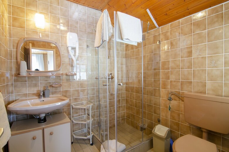 Hotel Apartments & Rooms Banich