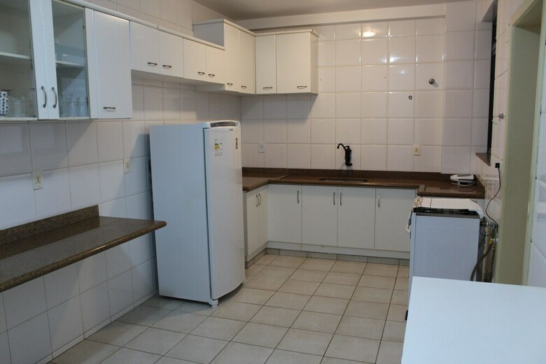 Apartamentos Confort�vel E Bem Localizado 3 Quartos