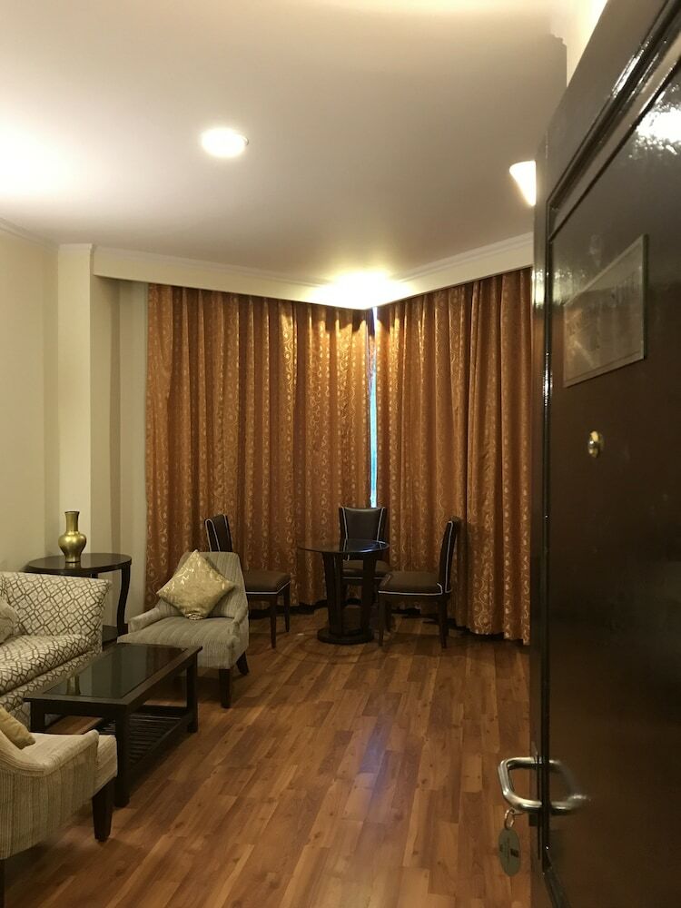 Claremont Kny Hotel
