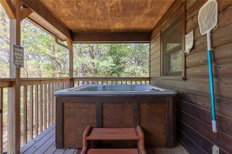 Secluded Sunset - One Bedroom Cabin
