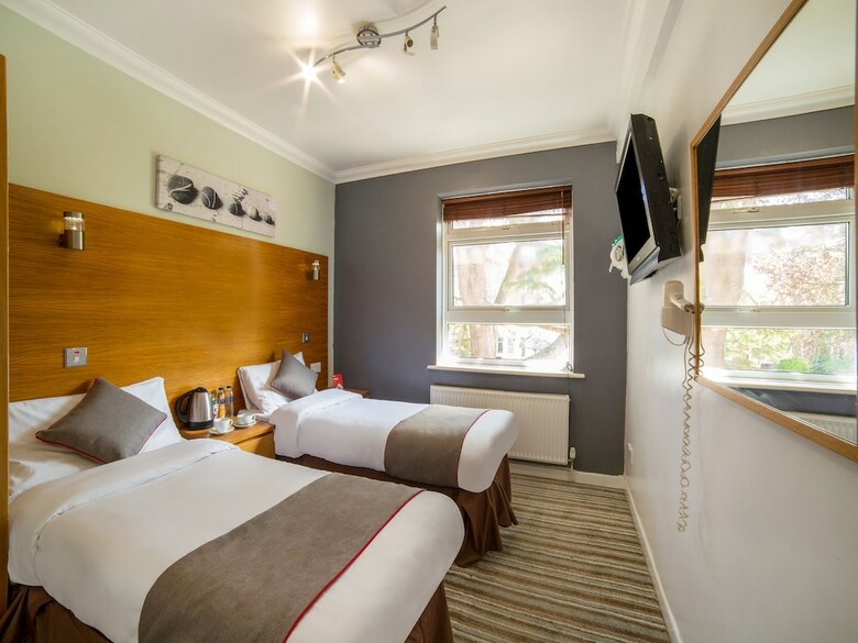 Oyo Kingsley Hotel