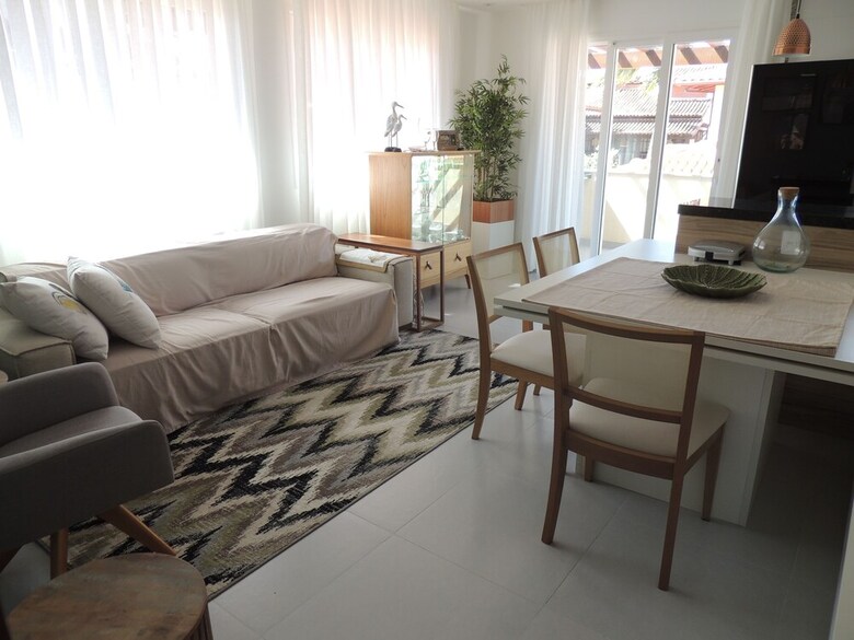 Casa Com 3 Quartos Em Condom�nio Geriba