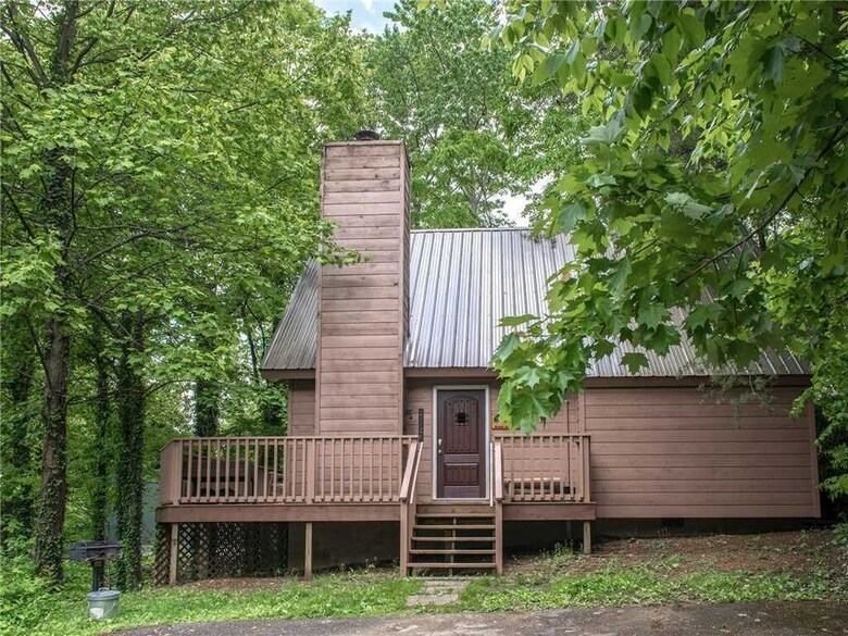 Eagles Nest II - Two Bedroom Cabin
