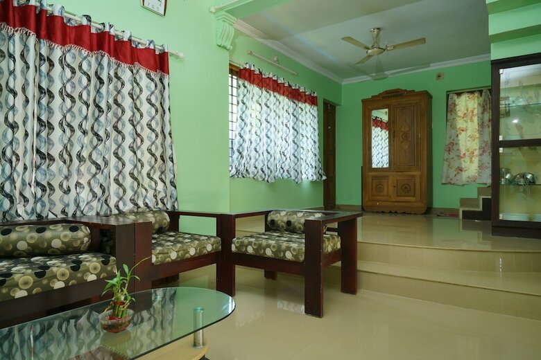 Hotel Oyo 23359 Home Elegant 2bhk Munnaar Bypass