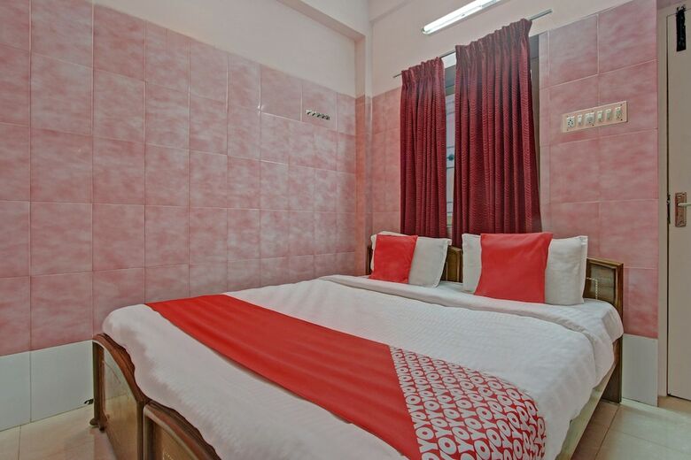 Hotel Oyo 23672 Annai Residency