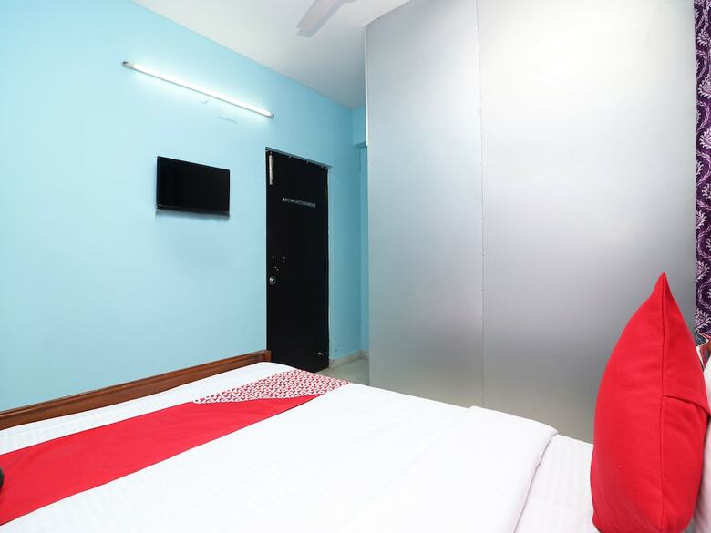 Hotel Oyo 7111 Fanindra Guest House