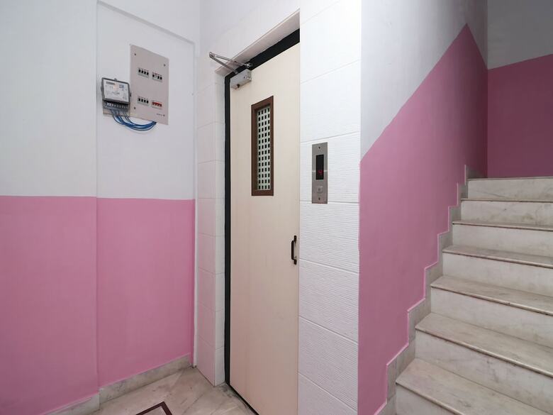 Hotel Oyo 7111 Fanindra Guest House