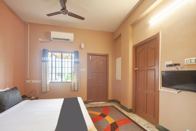 Hotel Oyo 24512 Flagship Neelangarai