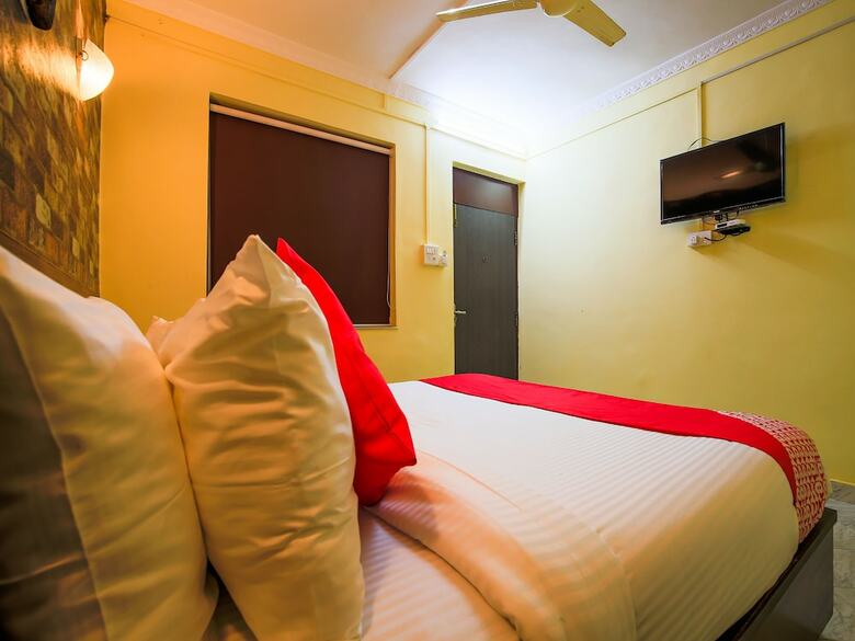 Oyo 24659 Lucky Star Hotel