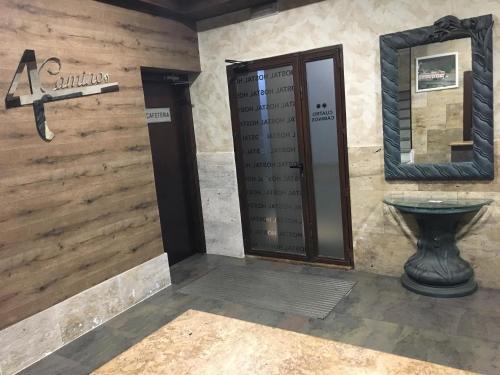 Hostal Cuatro Caminos