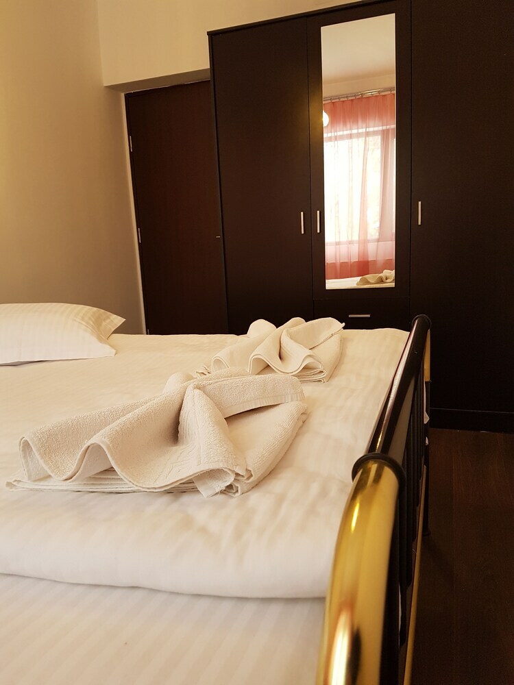 Apartamentos Rent Holding