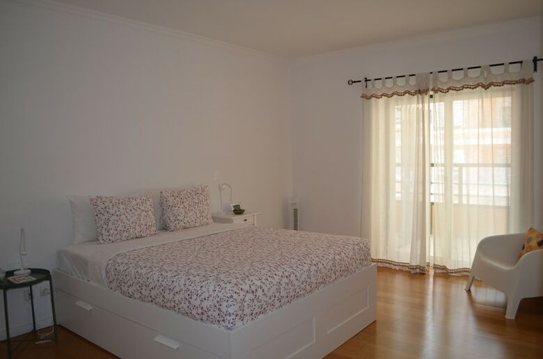 Cozy Apartment At Carcavelos Beach