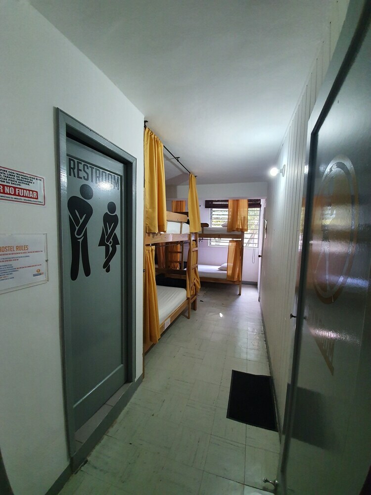 Hostal Backpackers Inn Medellin