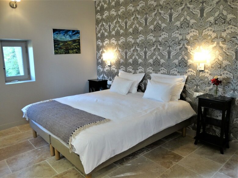 Hotel Chambre D'h�tes Ch�teau Montplaisir