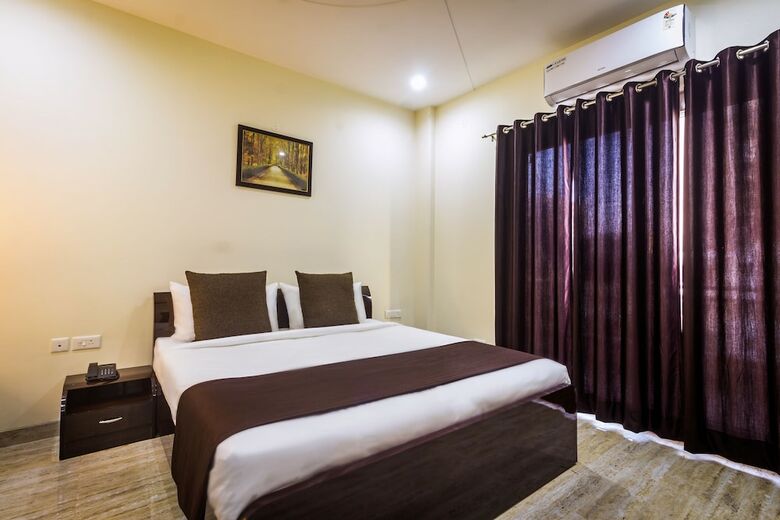 Quite Good House (Suite Hotel)