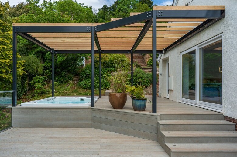 The Curlews - A Boutique Waterside Home