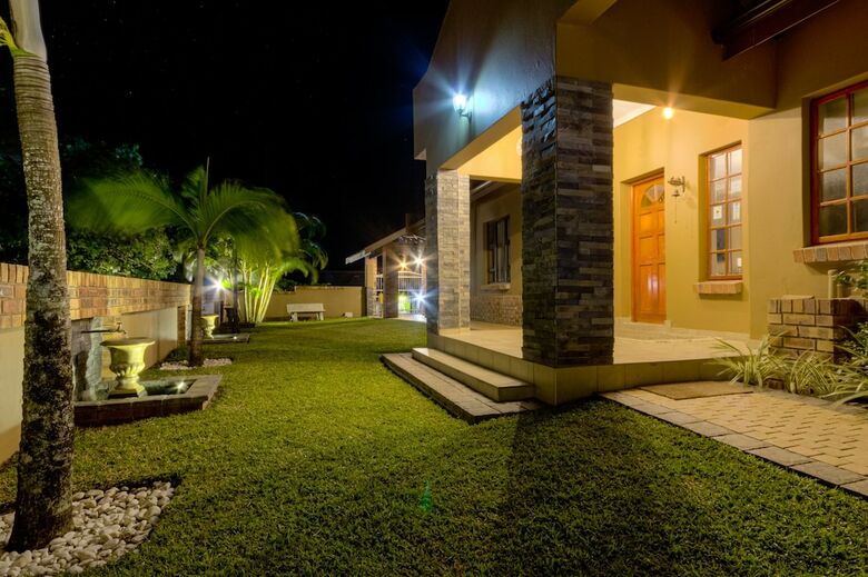 Hotel St Lucia Livingston Lodge