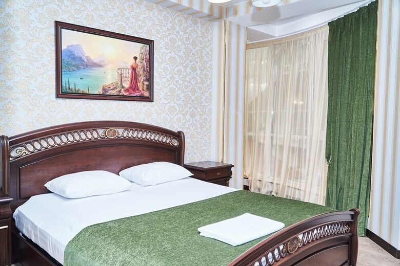 Golden House Hotel