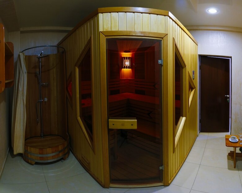 Golden House Hotel