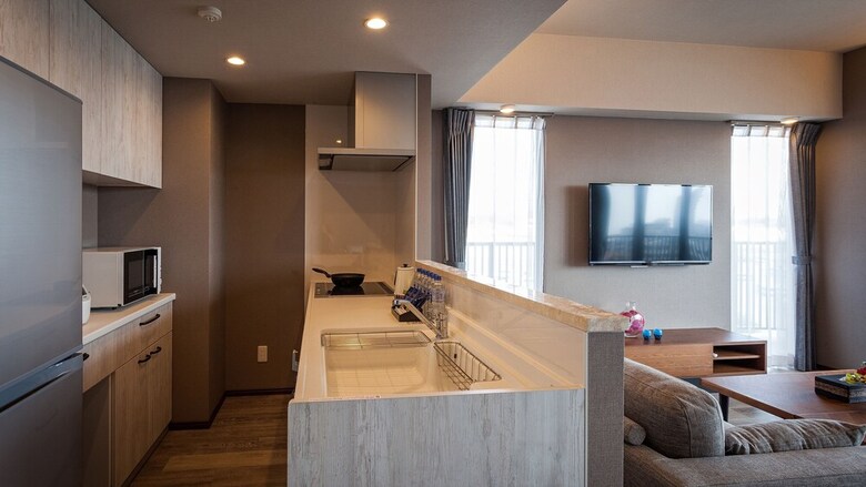 Apartamentos Kariyushi Condominium Resort Route58