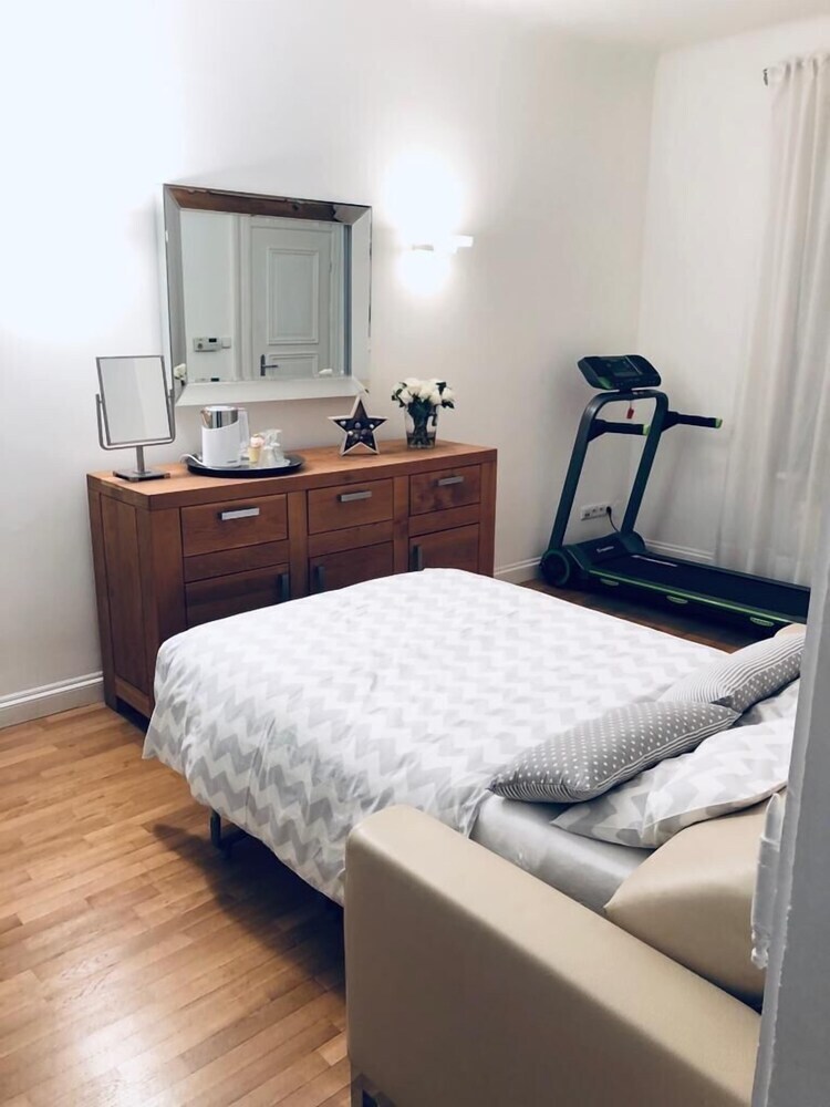 Apartamentos Home Place