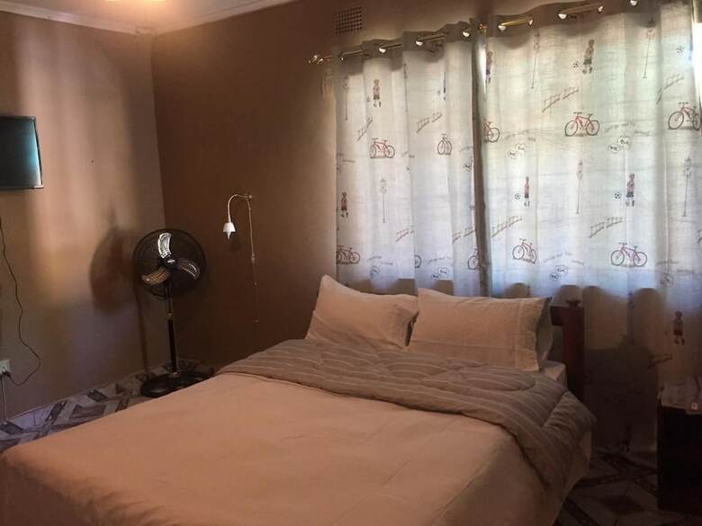 Hotel Hooters Lodge