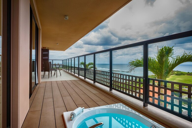 Hotel Shigira Mirage