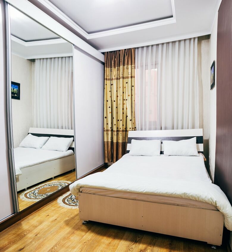Hostal World Travelers Hostel