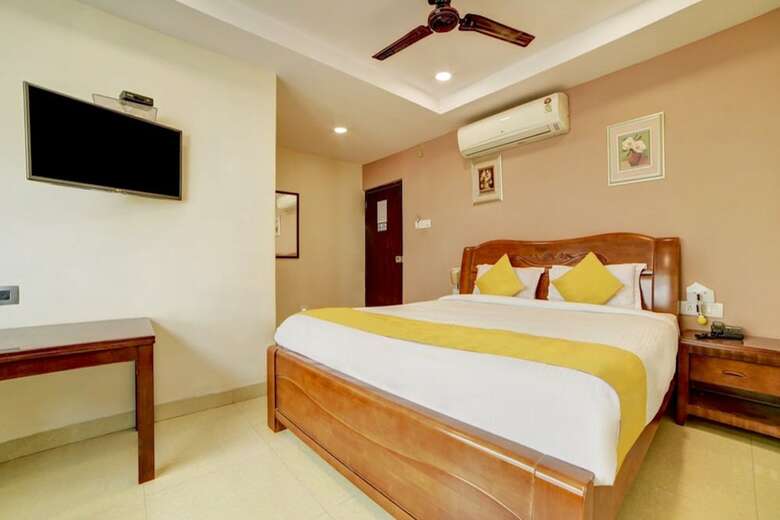 Hotel Padmini Elite