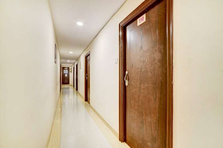 Hotel Padmini Elite