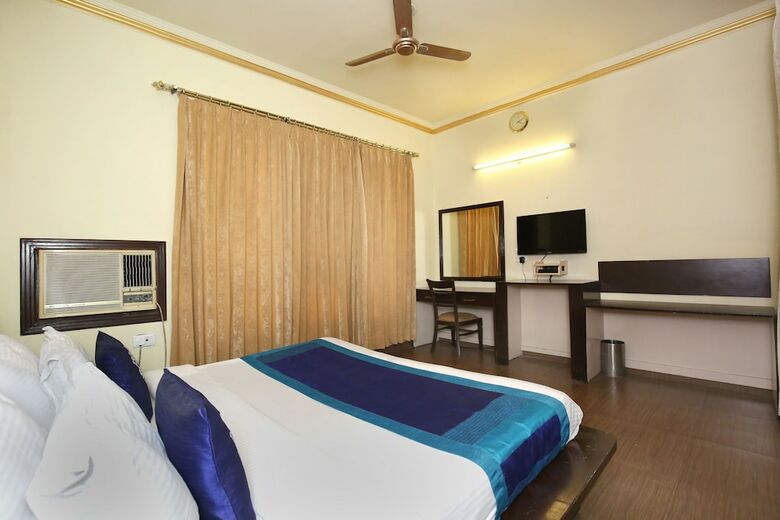 Hotel Oyo 139 Hanh Long