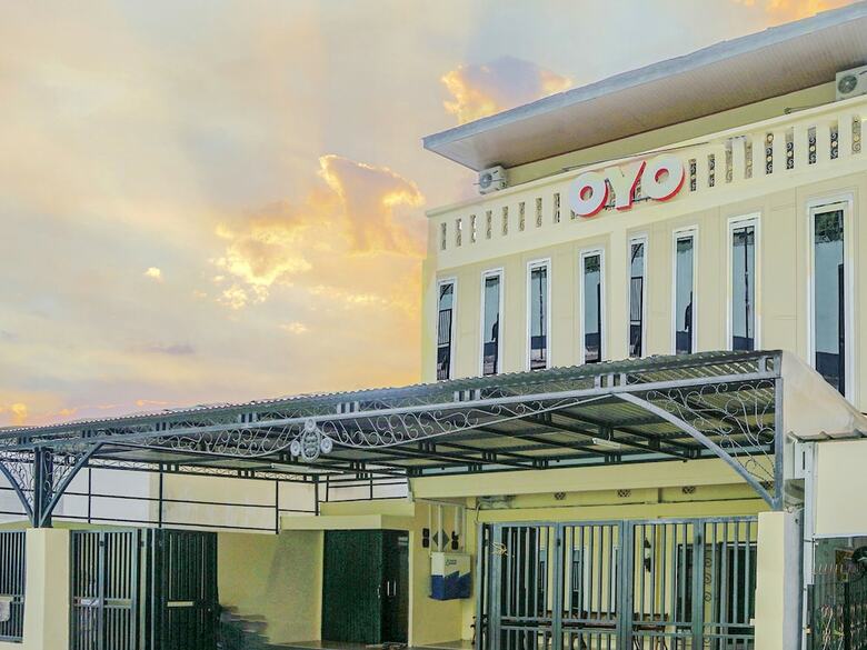 Hostal Oyo 341 Al Barokah
