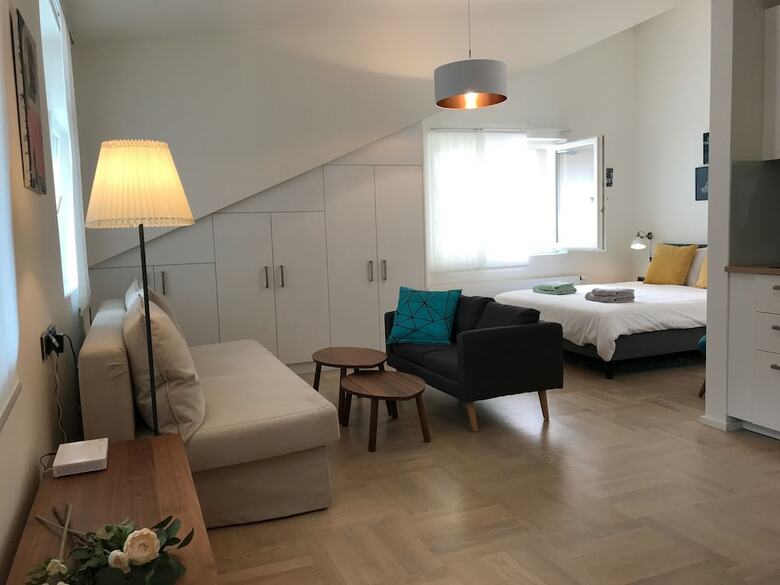 Old Town Apartment Spalena