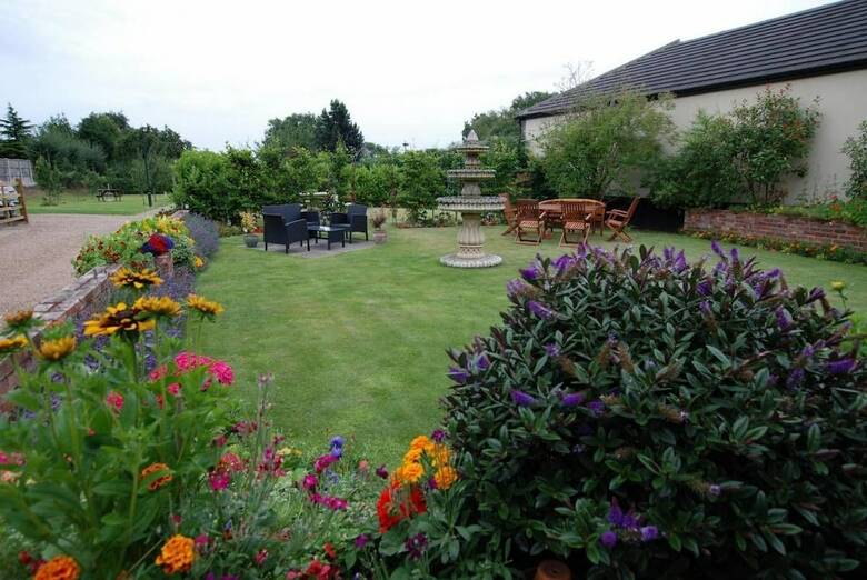 Bed & Breakfast Home Farm & Lodge
