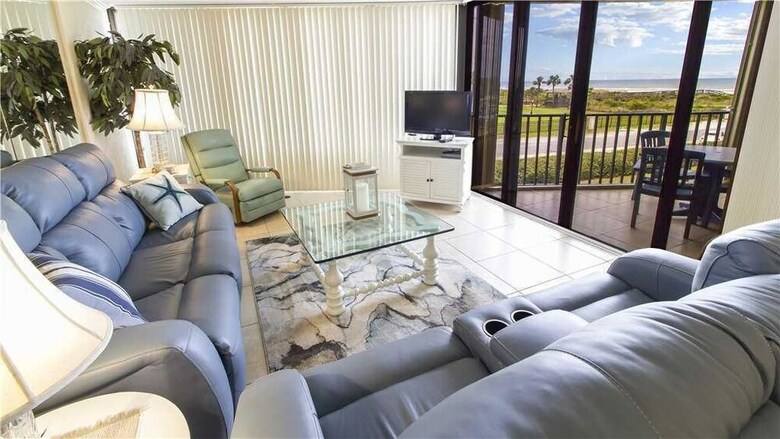 Captains Quarters 218 - Two Bedroom Condo