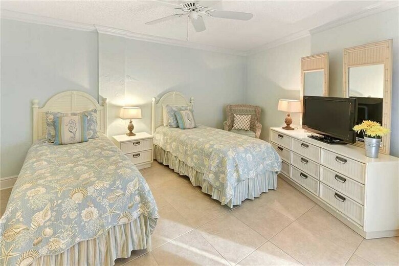 Captains Quarters 218 - Two Bedroom Condo