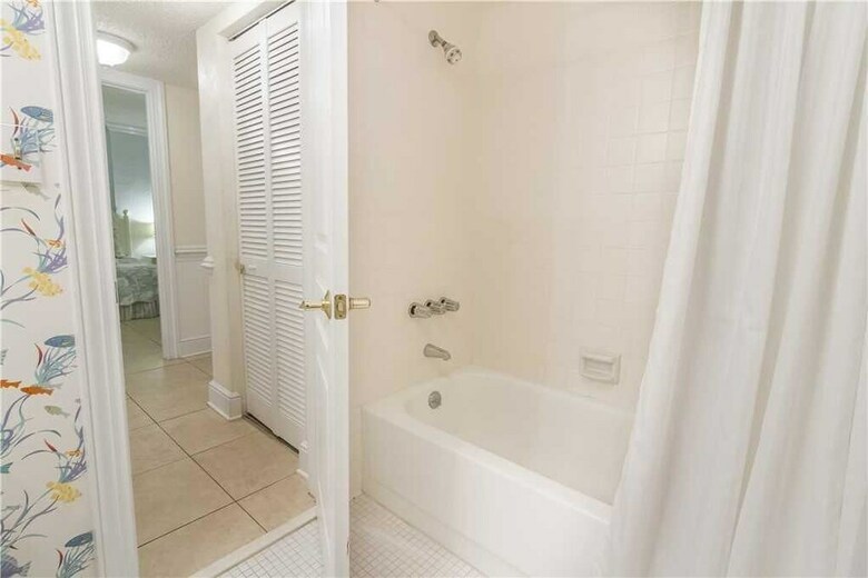 Captains Quarters 218 - Two Bedroom Condo