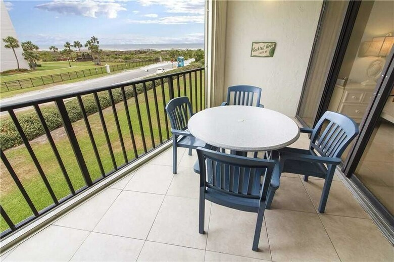 Captains Quarters 218 - Two Bedroom Condo