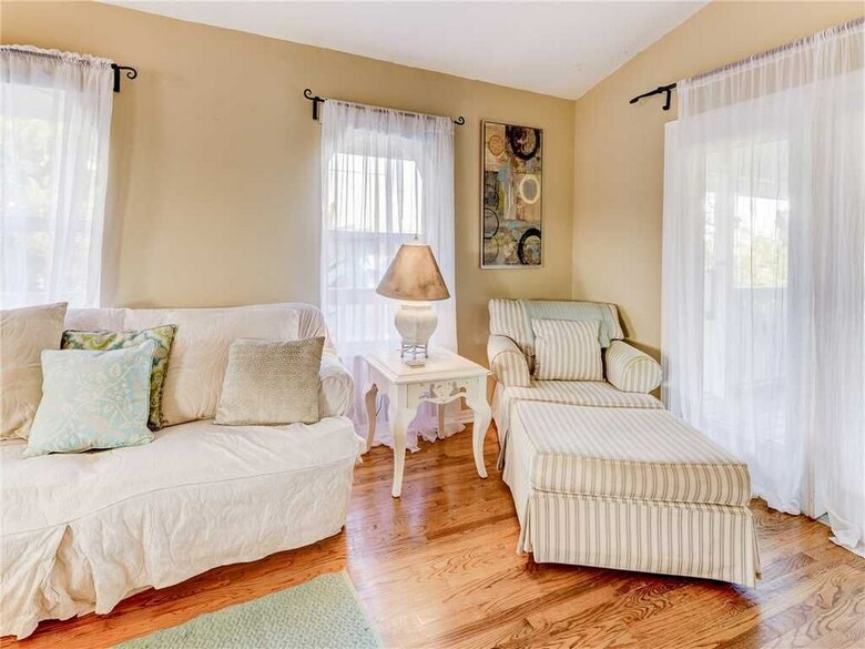Chiquitas Sun - Four Bedroom Home