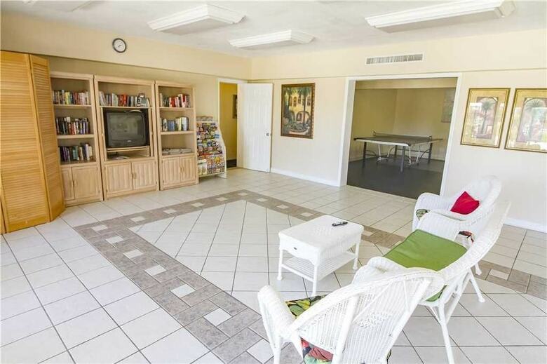Island House B107 - Two Bedroom Condo