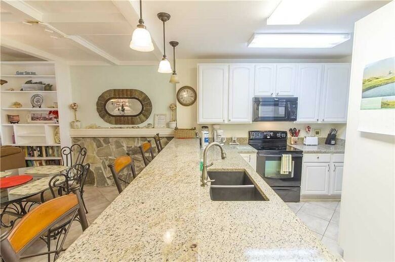 Island House B107 - Two Bedroom Condo