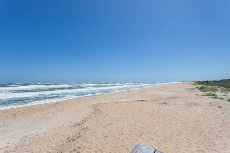 Seaside Bungalow - Three Bedroom Home