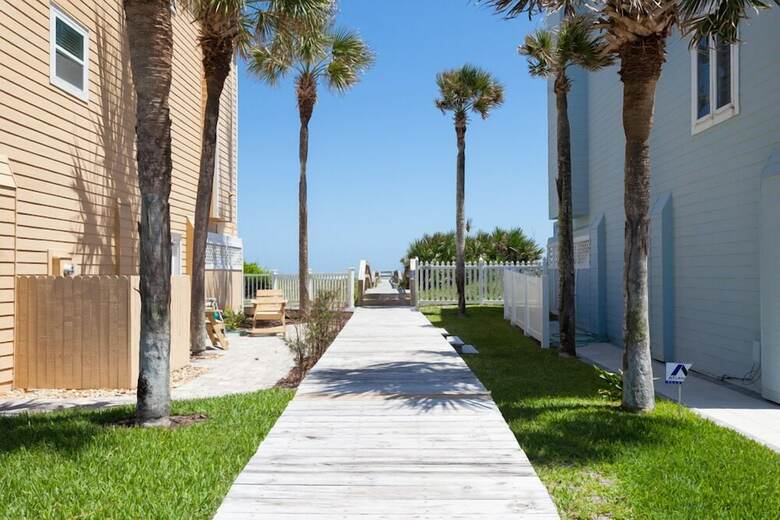 Seaside Bungalow - Three Bedroom Home
