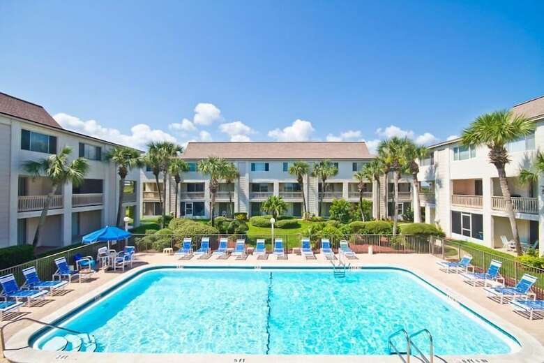 Four Winds F15 - Two Bedroom Condo