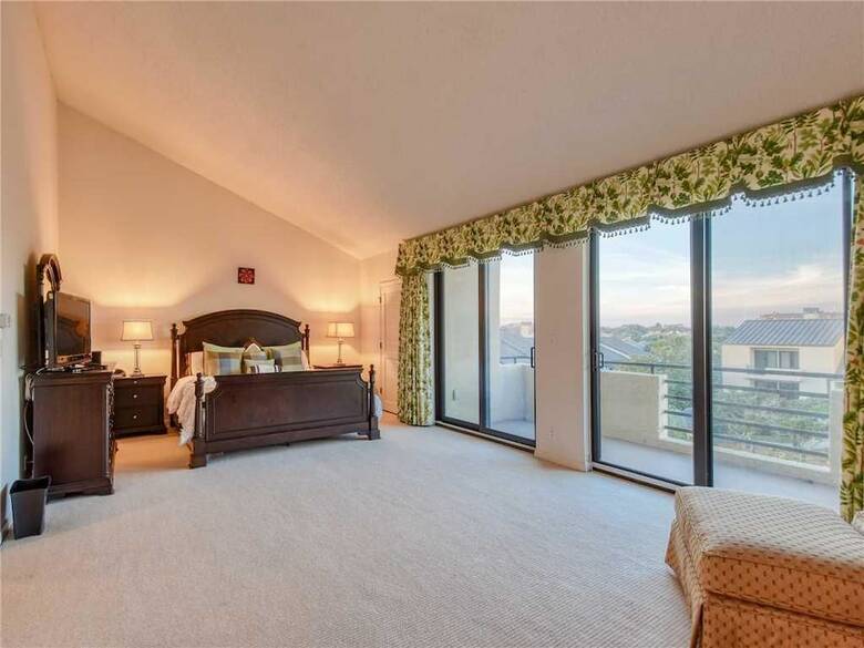 Spinnakers Reach 704 - Four Bedroom Condo