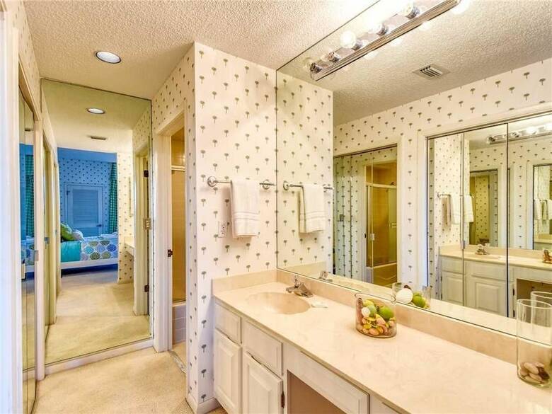 Spinnakers Reach 704 - Four Bedroom Condo