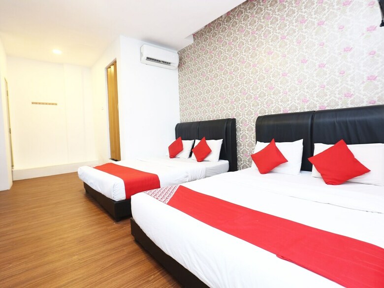 Oyo 717 Mr J Hotel Wakaf Che Yeh 2