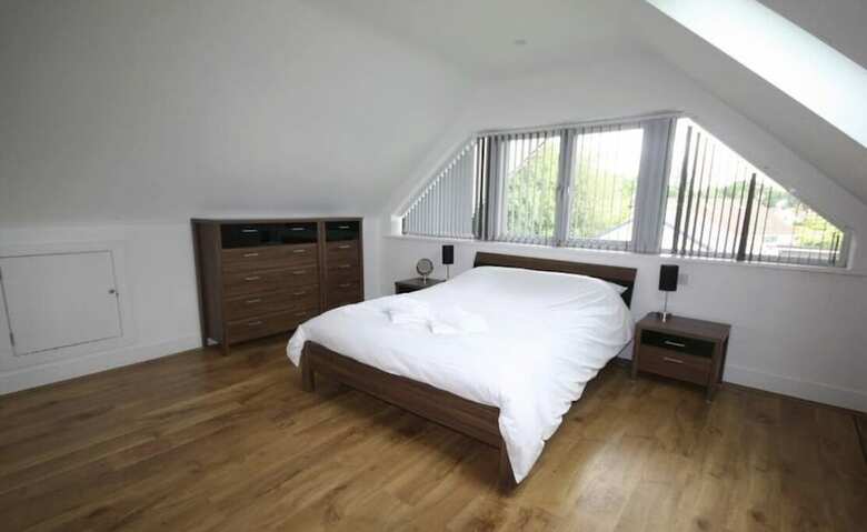 Four Corners Holiday Home With Hot Tub & Sauna