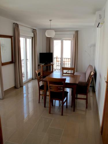 Apartamentos Acantilados De Maro